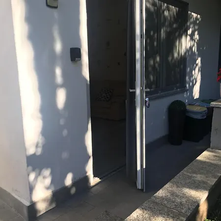 Casa Deni Con Giardino Privato *