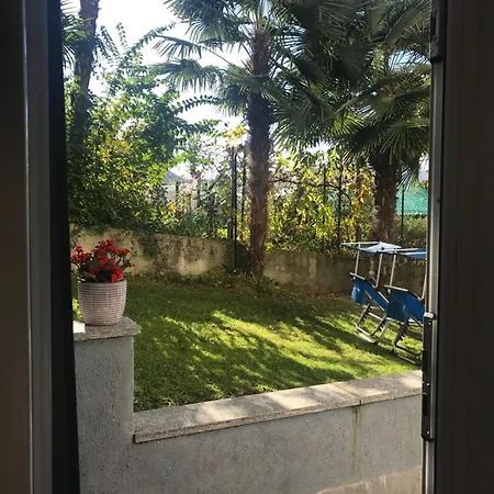 Apartment Casa Deni Con Giardino Privato