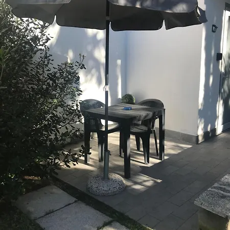 Casa Deni Con Giardino Privato *