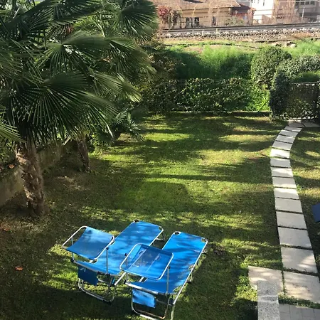 شقة Casa Deni Con Giardino Privato *