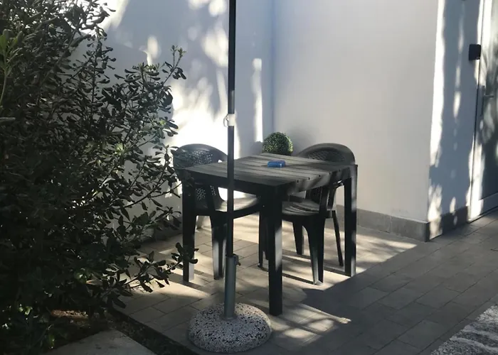 Casa Deni Con Giardino Privato *